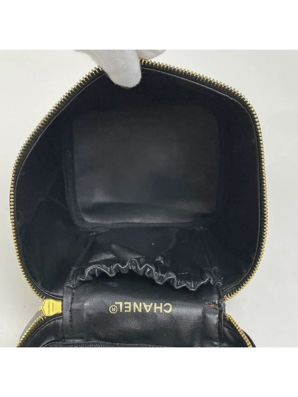 Chanel CC Logo Vanity Bicolor Makeup Pouch Leather Black - Picture 8 of 9